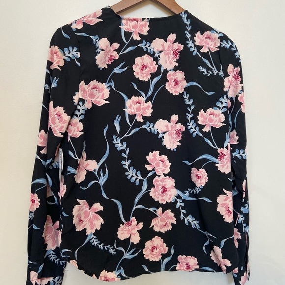 🌸 Ardene 🌸 floral wrap blouse - Picture 2 of 6